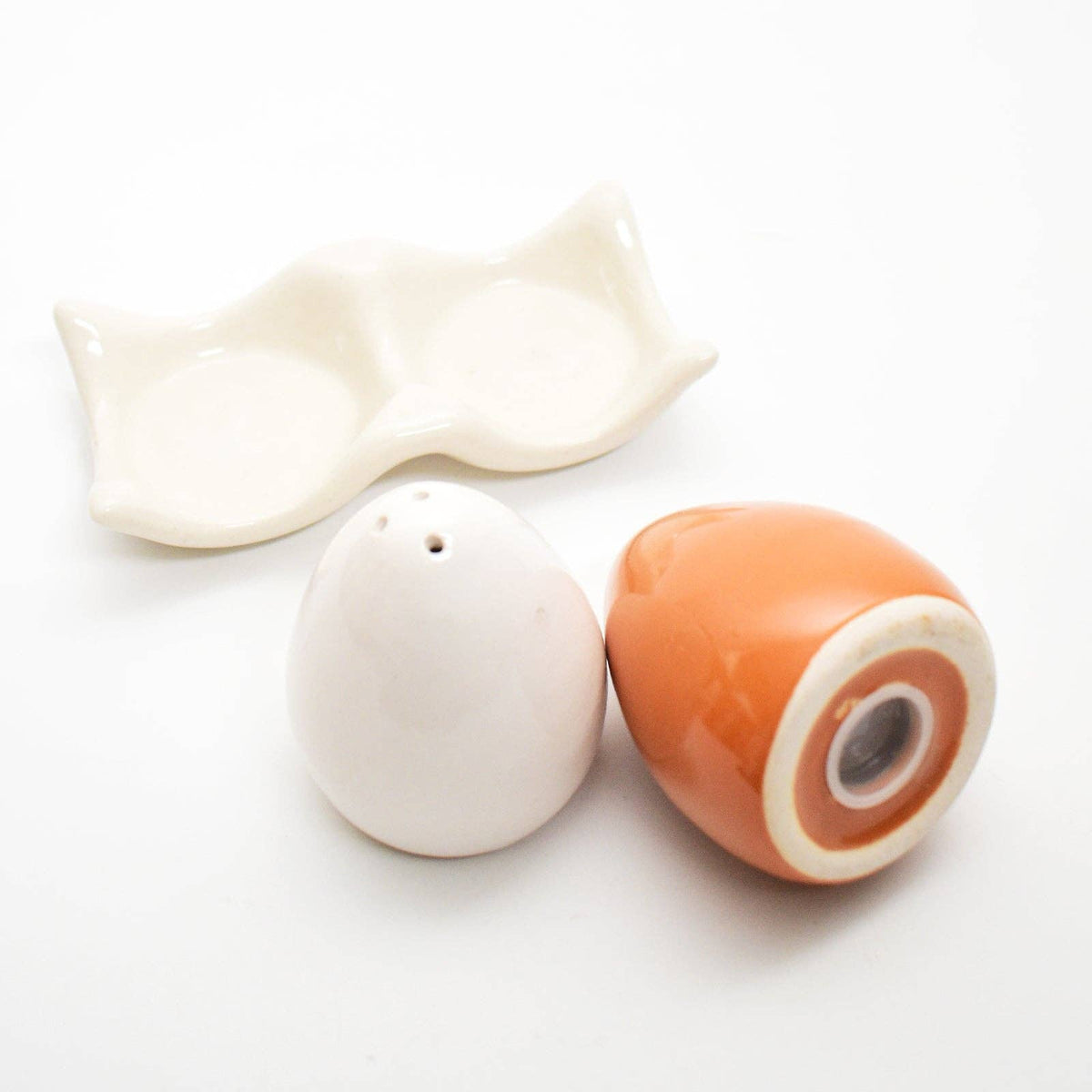 Egg Salt & Pepper Shaker Set with Tray | 2.3 Inch