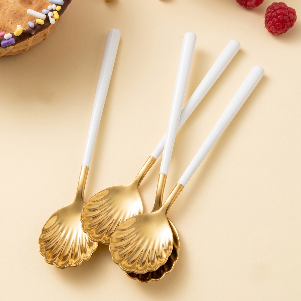 Shell Motif Spoon | Stainless Steel | Enamel-Coated Handle | Set of 4