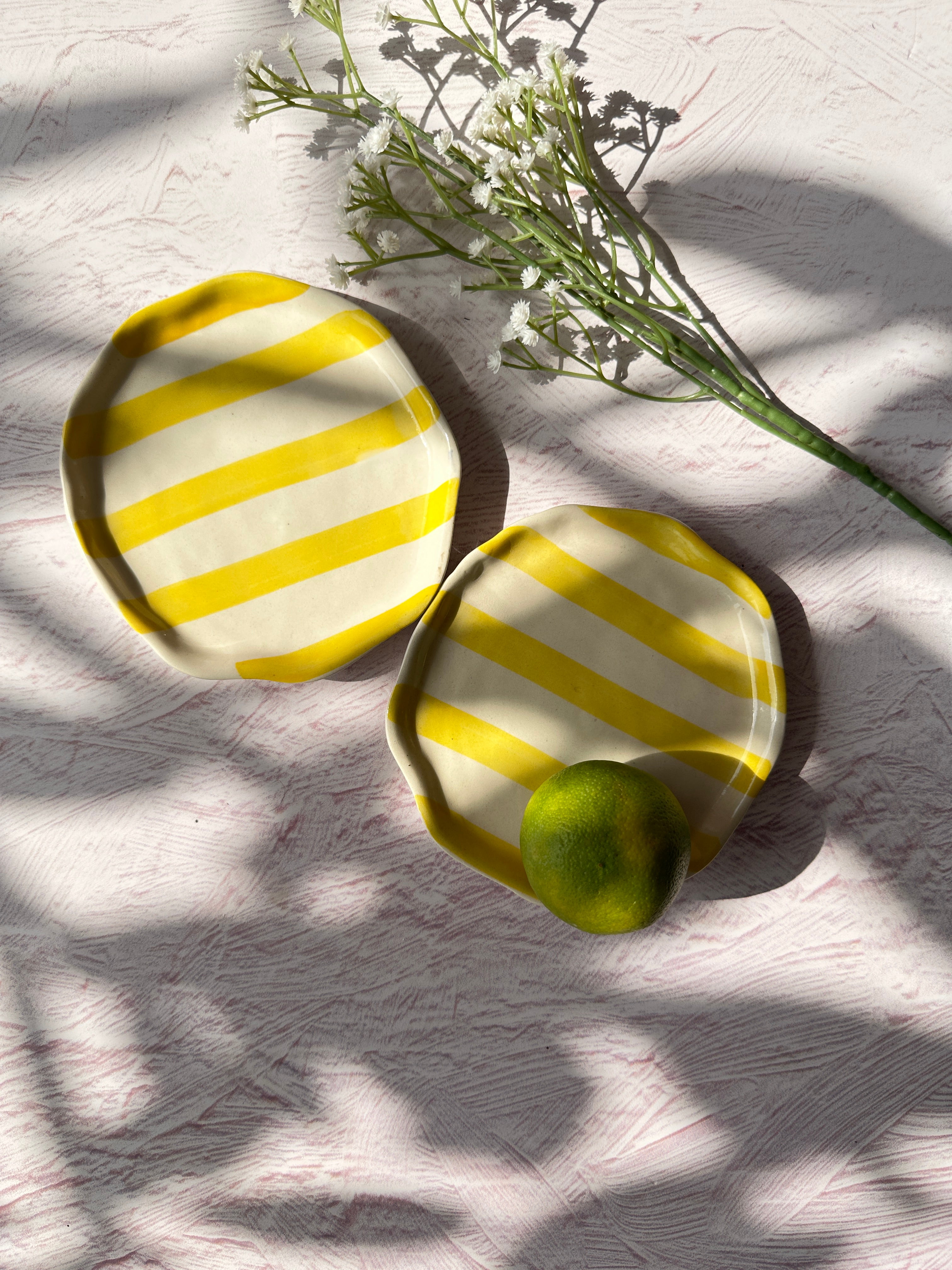 Ceramic Yellow stripe plate, 6.3x6.3 Inches (Set of 4)