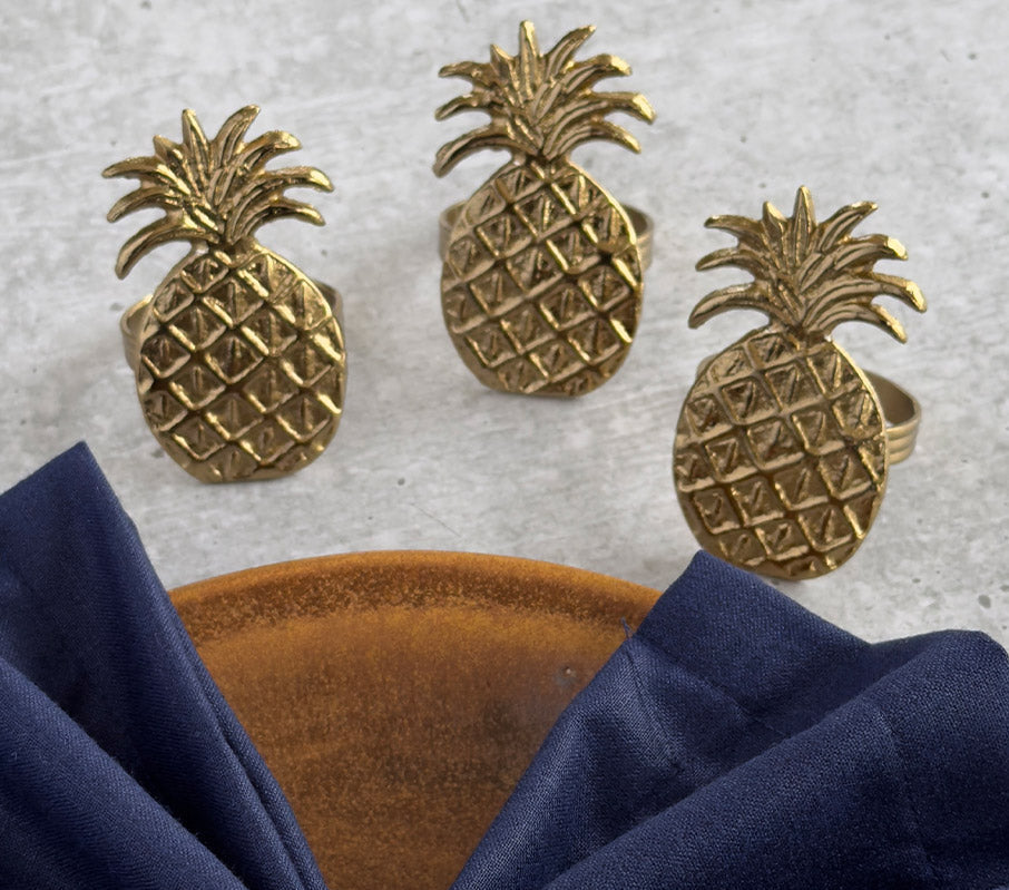 Pineapple Metal Napkin Ring 2.8 x 1.6 Inches (Set of 4)