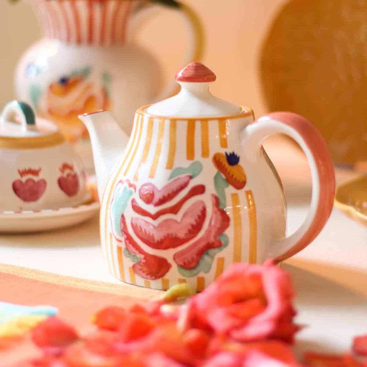 Rose Ceramic Tea Pot - 10x6 Inches