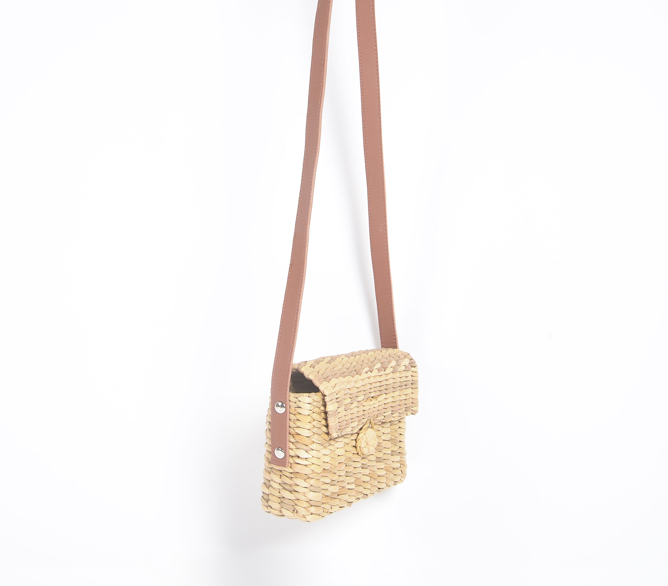 Handwoven kauna grass sling Bag, 7.5 x 2.5 x 6 Inch