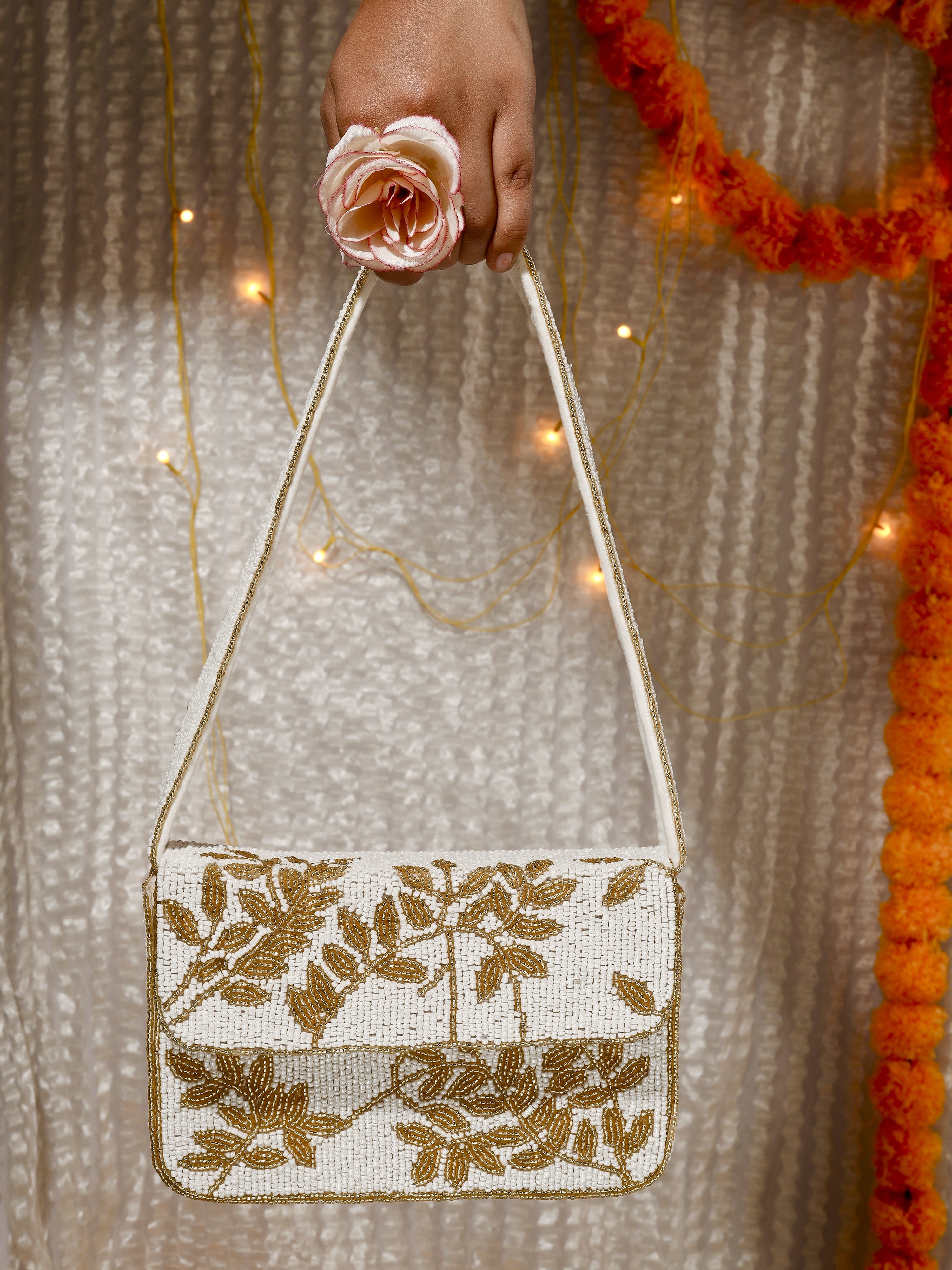 Ivory & Gold Gleam Purse - 7.5 x 5 Inches