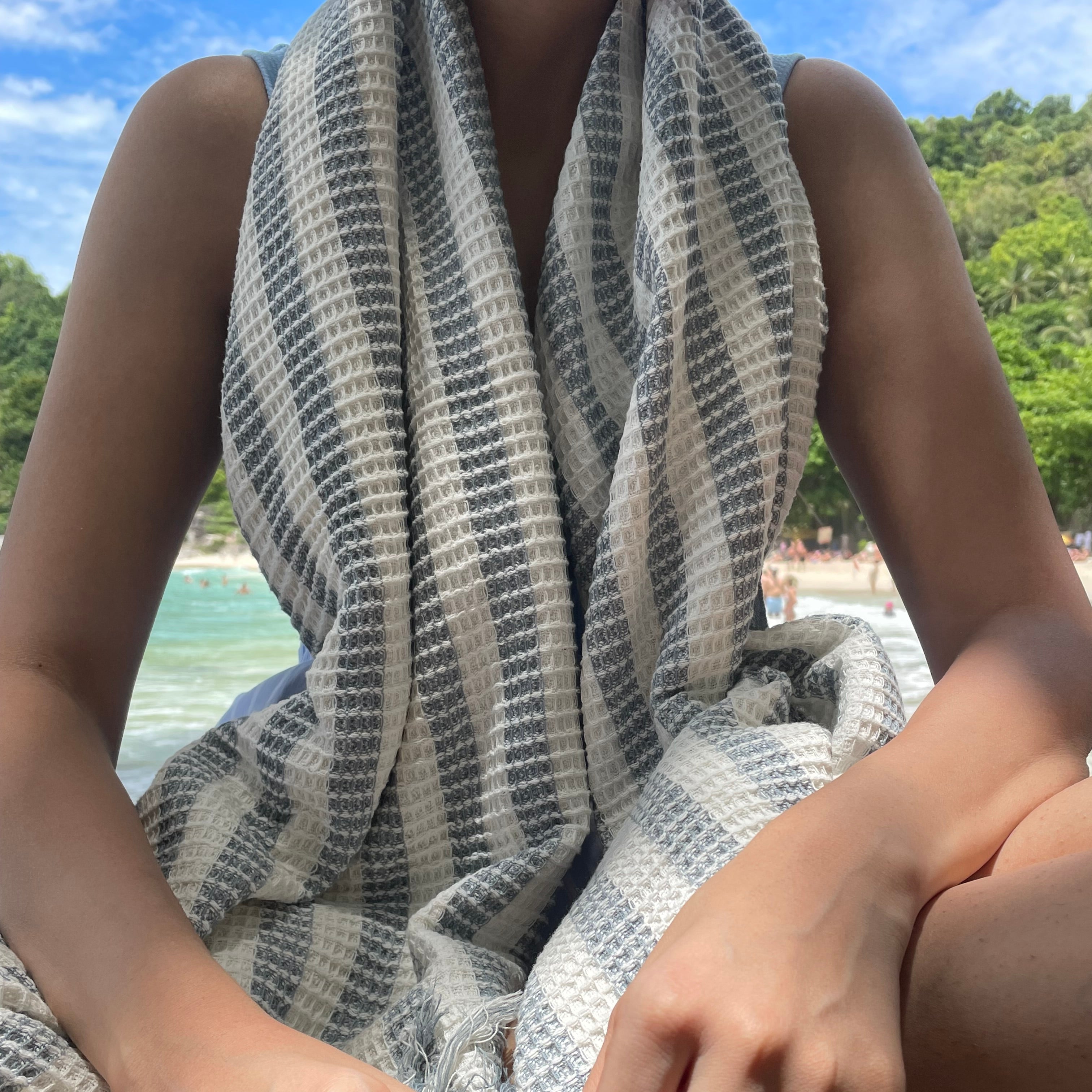 Handloom Cotton Dry Lines Bath Towel 30x60 Inches