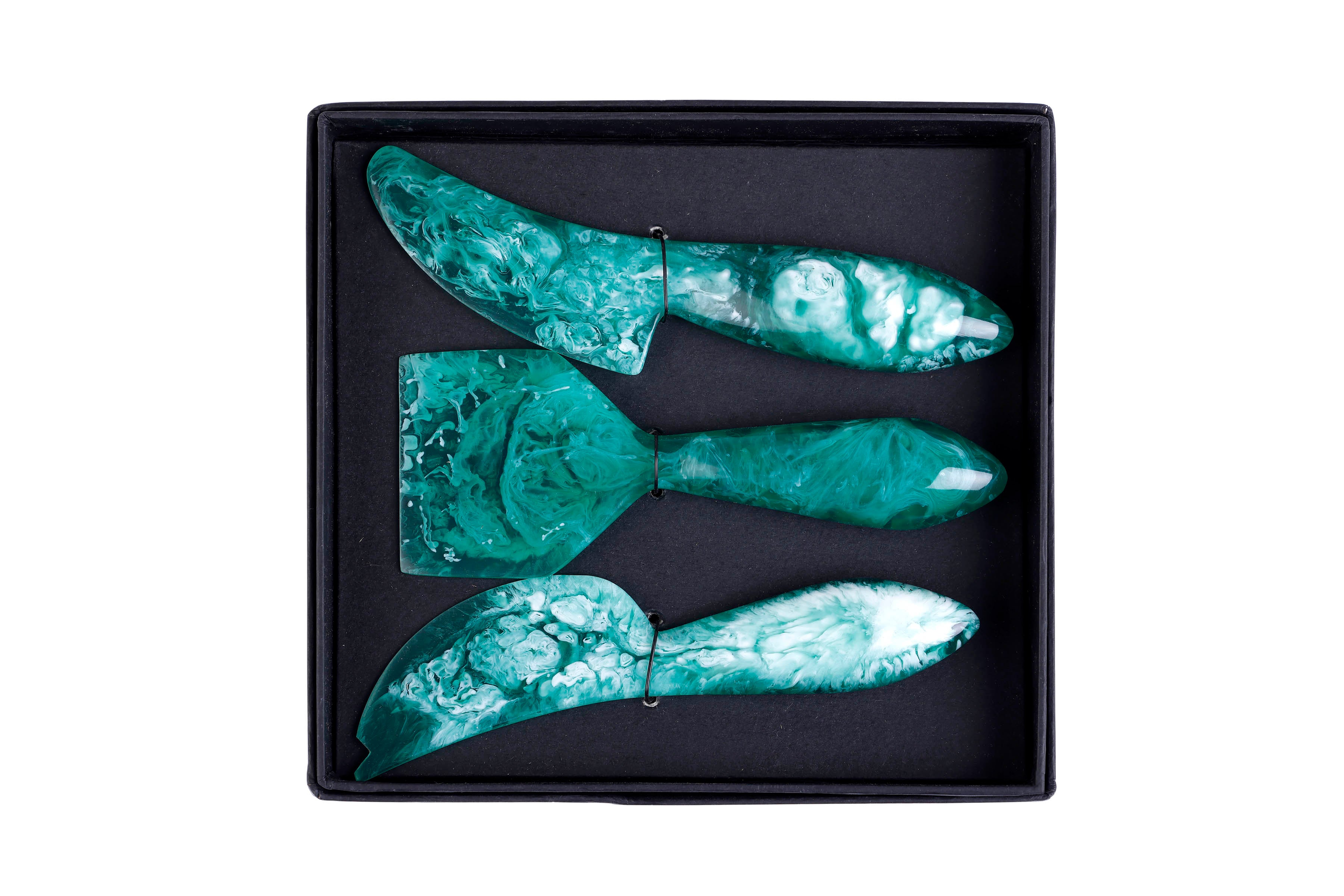 Resin Cheese Knife, Green (Set of 3)- 6 Inches