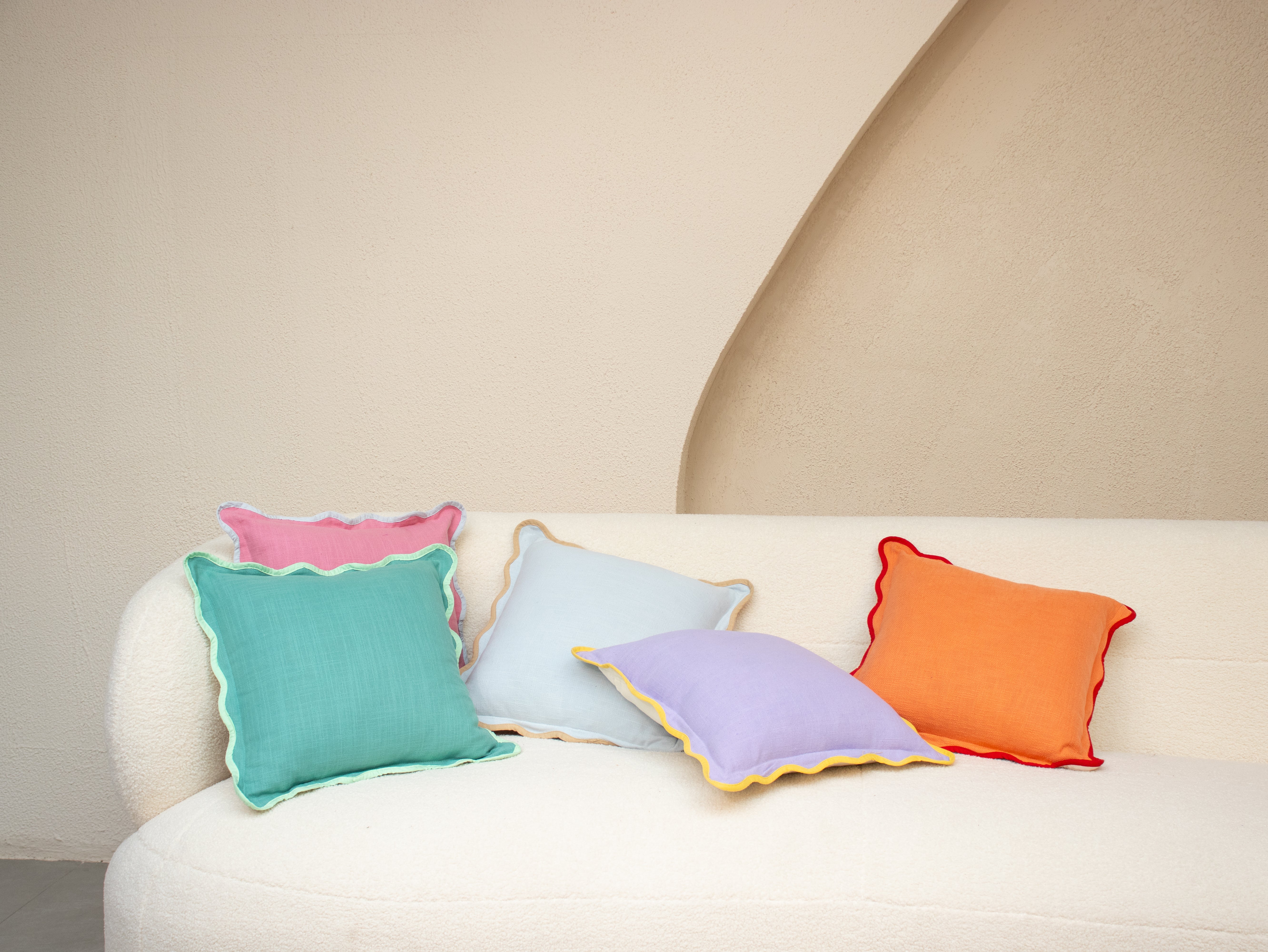 Scallop Accent Cushion 16x16 Inches, Lavendar