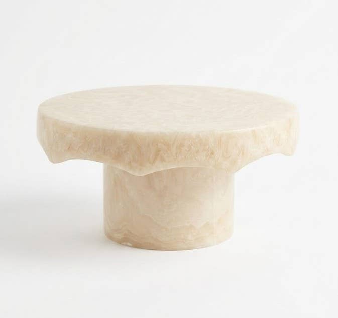 Resin Cake Stand | Vanilla - Casa Amarosa